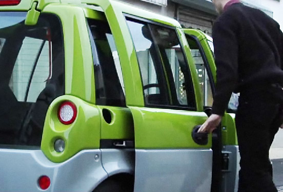 Mia Elektroauto Tür