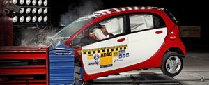 I-Miev Elektroauto Crashtest ADAC