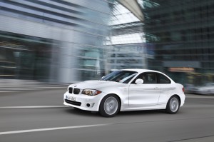 BMW Elektroauto Genf Active E Anzeige aussen