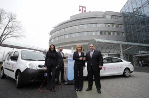 Telekom testet Elektroautos von Renault Fluence ZE und Kangoo ZE Elektromobil