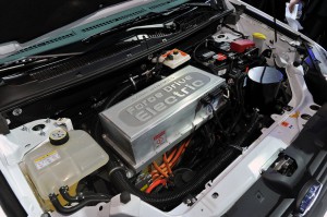 Ford präsentiert sein neues Elektroauto auf der Hannover Messe Ford Transit Connect Electric Motorraum Ford präsentiert sein neues Elektroauto auf der Hannover Messe Ford Transit Connect Electric