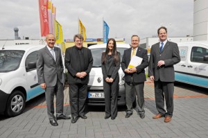 Renault übergibt 3 Elektroautos an die Stadtwerke Brühl Renault übergibt 3 Elektroautos an die Stadtwerke Brühl