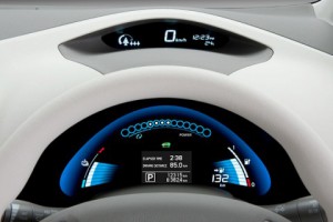 Ab April 2012 kann das Elektroauto Nissan Leaf gekauft werden -1