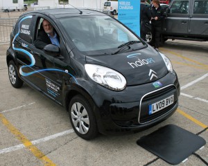 London erprobt das kabellose aufladen des Elektroauto - HaloIPT