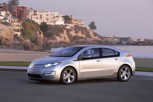 Elektroauto Volt und Ampera nun noch sicherer