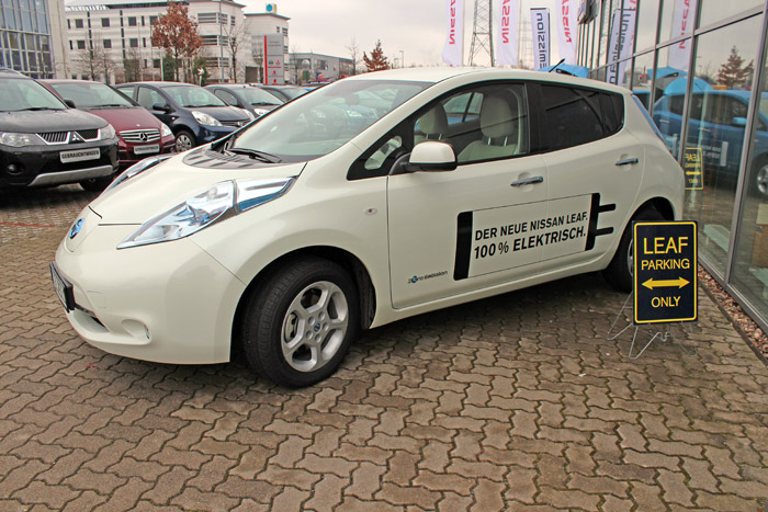 Das Elektroauto Nissan Leaf, hier das Ursprungsmodell.