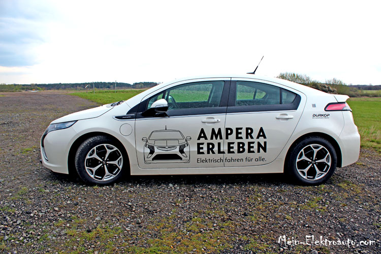 Elektroauto Opel Ampera Foto rechs seite -l