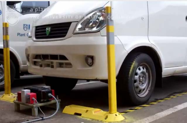 Kanadier entwickeln kabelloses Ladegerät für Elektroautos, welches effizienter und günstiger ist - mit Video