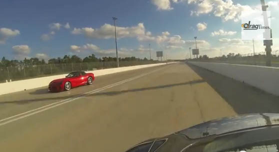 Das Elektroauto Tesla Motors Model S Performance schlägt eine Viper. Bildquelle: DragTimes/ Youtube