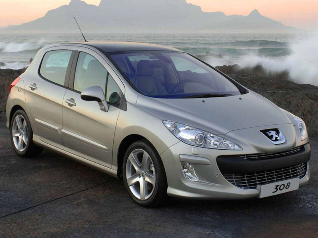 Dies ist der Peugeot 308 noch ohne Hybridantrieb. Bildquelle: Peugeot