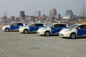 Das Elektroauto Nissan Leaf als Taxi, nun werden die Stromer auch in der Hansestadt Hamburg als Taxi eingesetzt. Bildquelle: Nissan