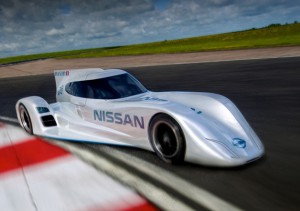 Das Elektroauto Nissan ZEOD RC erreicht laut Nissan über 300 km/h. Bildquelle: Nissan