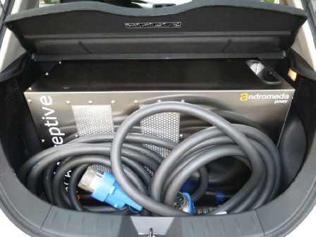 Dies ist das Notladeset für Elektroautos, welche das Unternehmen Andromeda Power entwickelt hat. Bildquelle: http://andromedapower.net/
