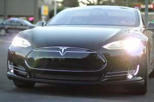 Elektroauto Tesla Model S. Bildquelle: FlickR jtjdt (CC BY 2.0)