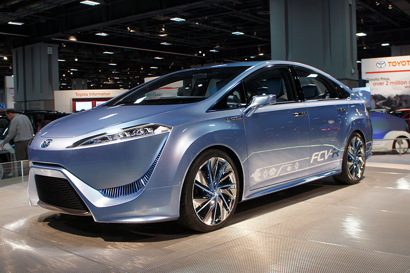 Das Brennstoffzellenauto Toyota FCV kommt 2015 auf den Markt. Bildquelle: Mariordo - Mario Roberto Durán Ortiz;  Creative Commons)