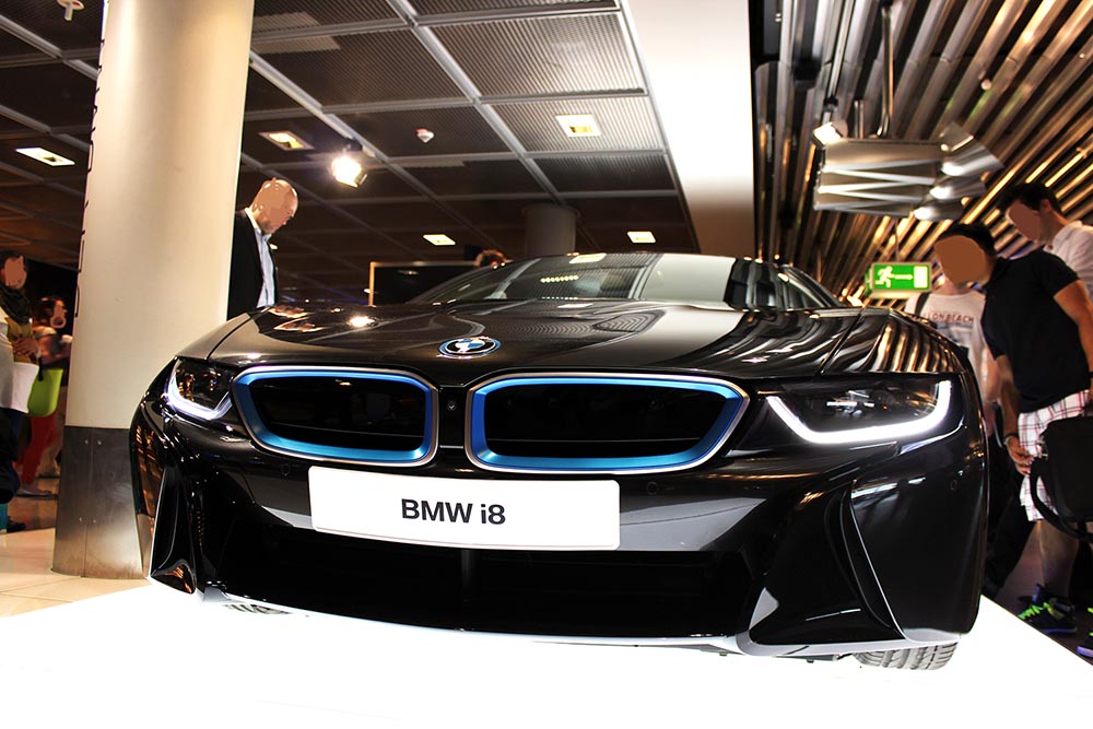 Plug-In Hybridauto BMW i8 in Frankfurt am Main