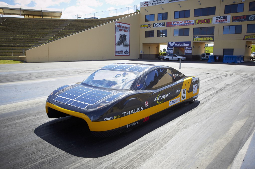 Dies ist das Solarauto Sunswift Eve.  Bei dem Elektroauto handelt es um ein studentisches Projekt der Universität von New South Wales in Sydney. Bildquelle:  http://www.sunswift.com