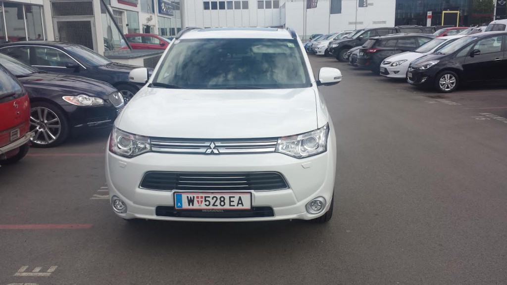 Probefahrt mit dem Plug-In Hybridauto Mitsubishi Outlander PHEV  2