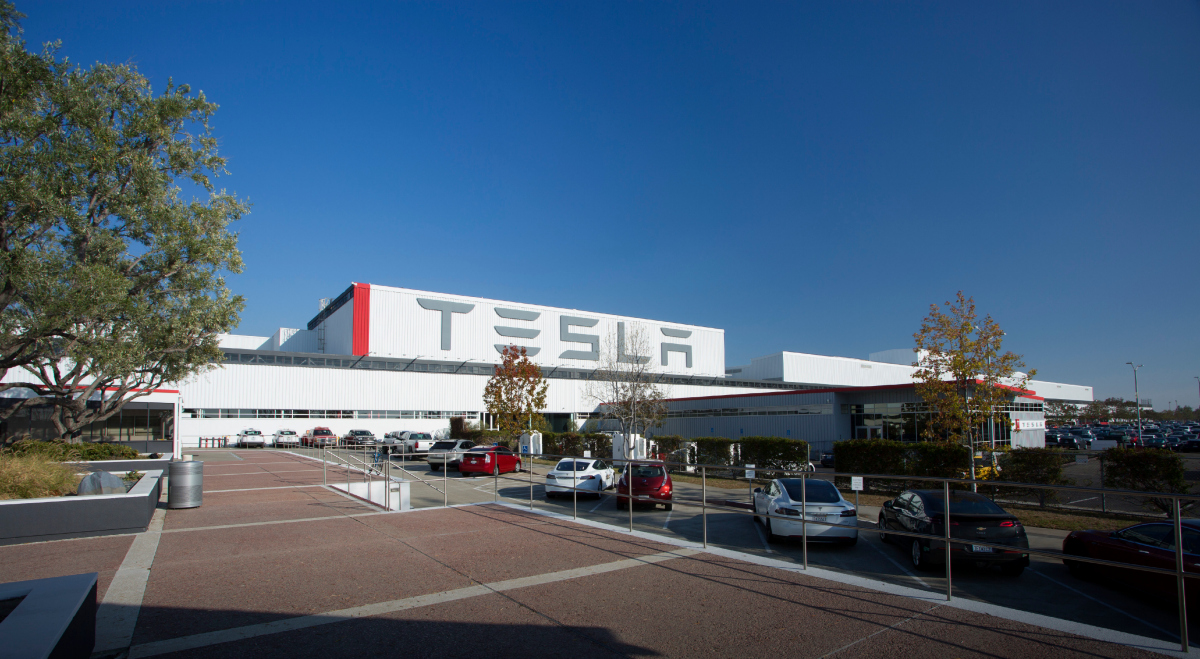 Dies ist die Fabrik von Tesla Motors in Fremont (USA). Bildquelle: Tesla Motors
