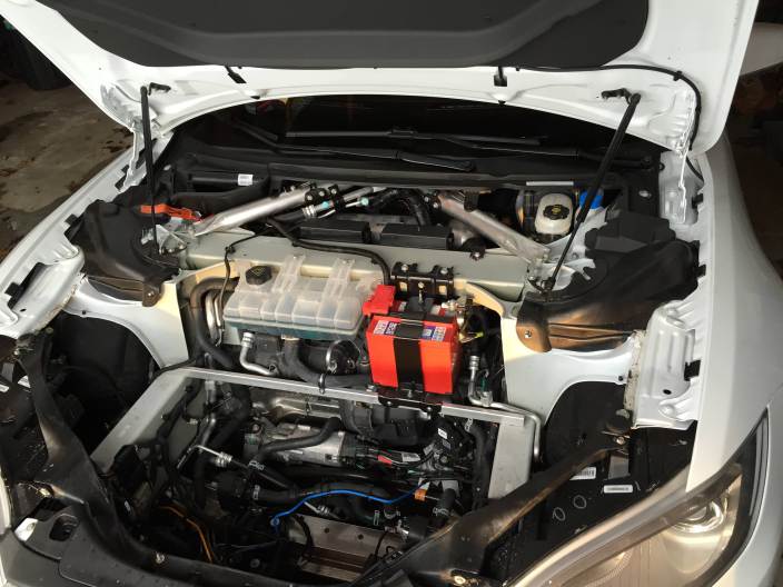 So sieht der Motorraum des Elektroauto Tesla Model S P85D aus. Bildquelle: reddit.com User: EatMoarToads