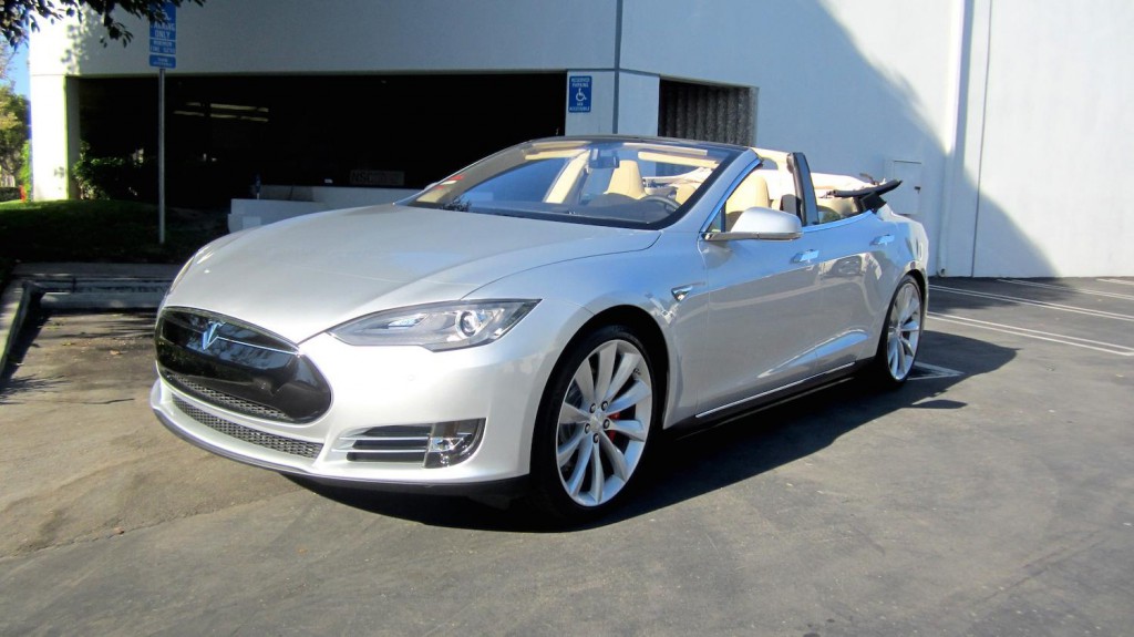 So sieht das Elektroauto Tesla Model S als Cabrio aus. Bildquelle: Newport Convertible Engineering 