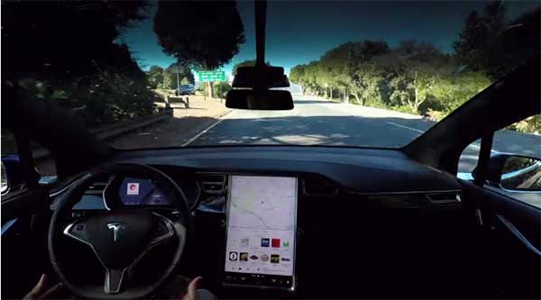 Die Autopilotfunktion des Elektroauto Tesla Model S wird noch besser. Bildquelle: Tesla Motors