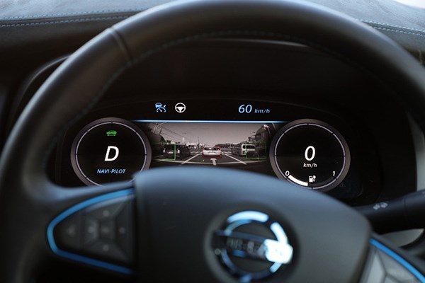 In Zukunft werden Elektroautos noch mehr mit ihen Fahrern kommunizieren. Bildquelle: Nissan