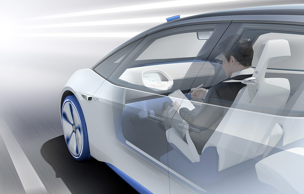 Volkswagen Showcar I.D.   Der erste Volkswagen auf der völlig neuen Elektrofahrzeug-Plattform. Der erste Volkswagen, der für das automatisierte Fahren vorbereitet ist.  I.D. ist das erste Fahrzeug von Volkswagen, das in Zukunft vollautomatisiert fahren kann. Im I.D. Pilot Modus verschwindet das elektrisch versenkbare Lenkrad im Cockpit,  der Fahrer kann die Zeit der Mobilität aktiv nutzen. Bildquelle: Volkswagen