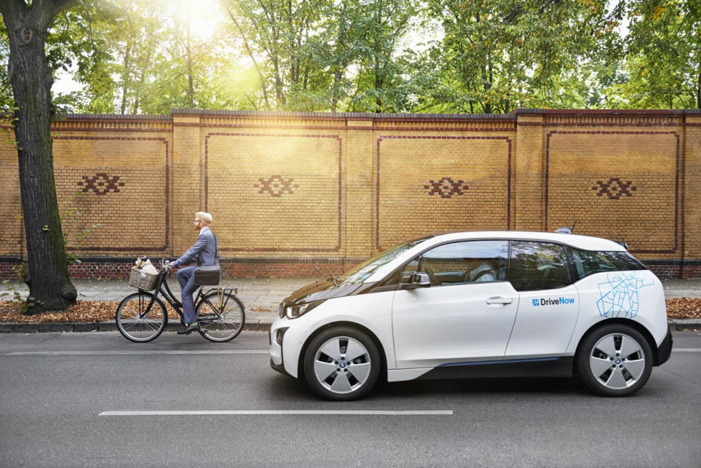 DriveNow setzt unter anderem das Elektroauto BMW i3 in seiner CarSharing-Flotte ein. Bildquelle: DriveNow