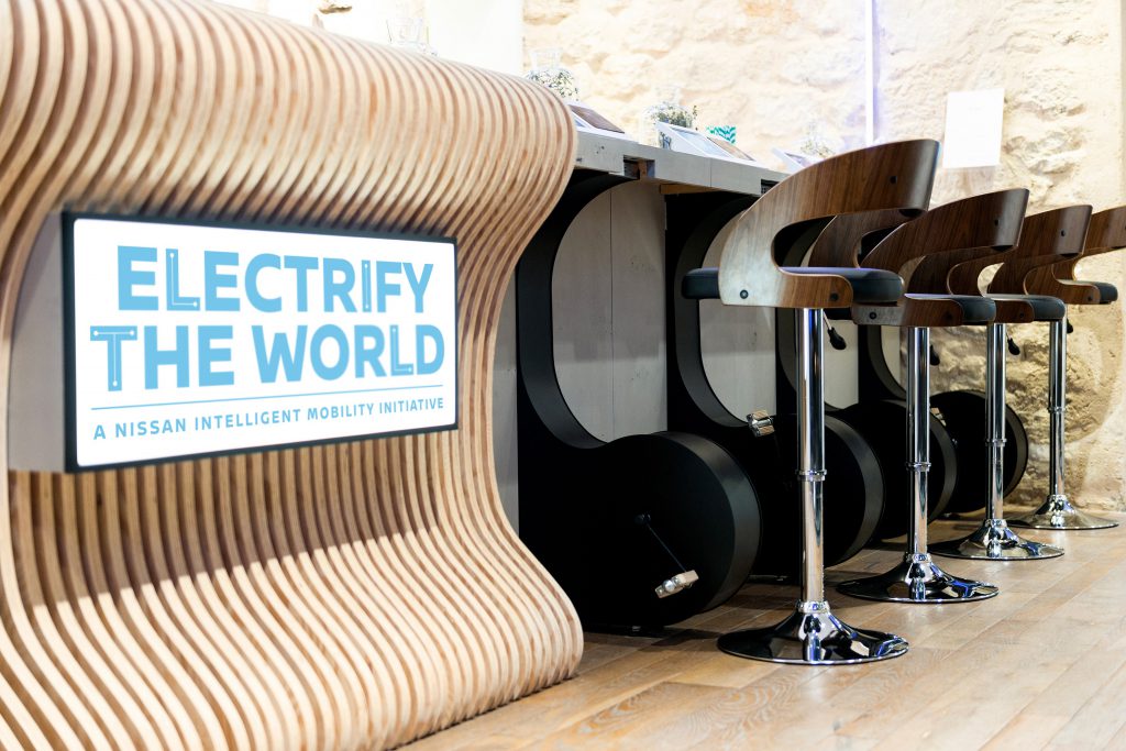 Nissan's Electric Cafe opens in Paris. Bildquelle: Nissan