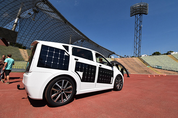 Elektroauto Sono Motors Sion bei einer Veranstaltung in München. Bildquelle: Sono Motors