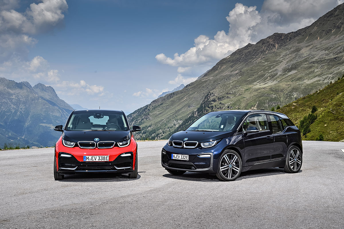 Elektroauto BMW i3 (2018) und das Elektroauto BMW i3s (links). Bildquelle: BMW