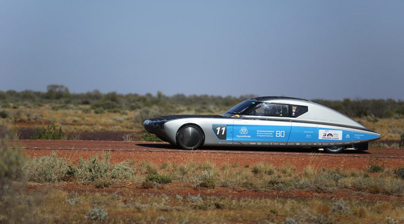 Das Solar-Elektroauto Bluecruiser der Hochschule Bochum in Australien. Bildquelle: Hochschule Bochum