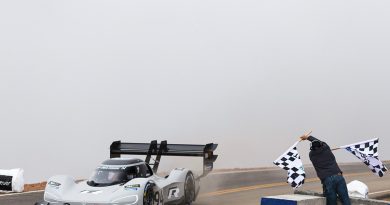 Allzeit-Rekord: Volkswagen schreibt mit I.D. R Pikes Peak Geschichte Rekord für Romain Dumas im I.D. R Pikes Peak. Bildquelle: Volkswagen AG