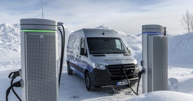 Wintererprobung des Elektroauto Mercedes-Benz eSprinter in Schweden. Winter trials Mercedes-Benz eSprinter in Sweden. Bildquelle: Mercedes-Benz / Daimler