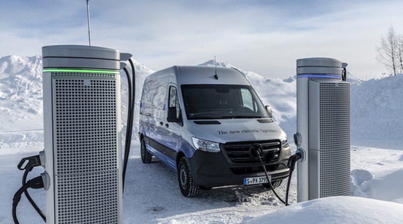 Wintererprobung des Elektroauto Mercedes-Benz eSprinter in Schweden. Winter trials Mercedes-Benz eSprinter in Sweden. Bildquelle: Mercedes-Benz / Daimler