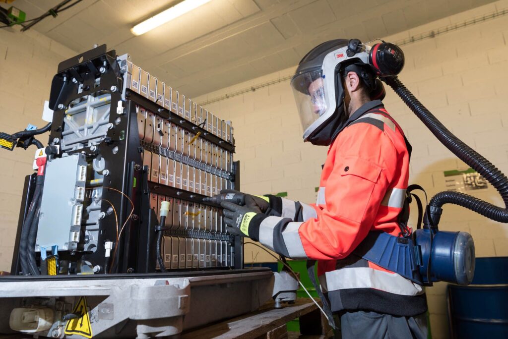 Batterierecycling bei Elektroautos von Renault. 