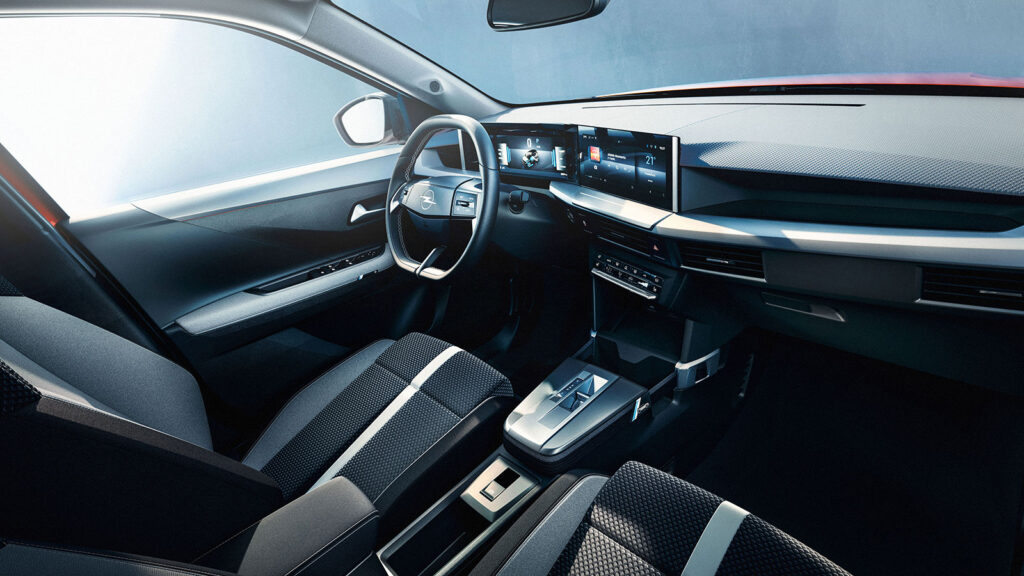 Opel Frontera Interior
